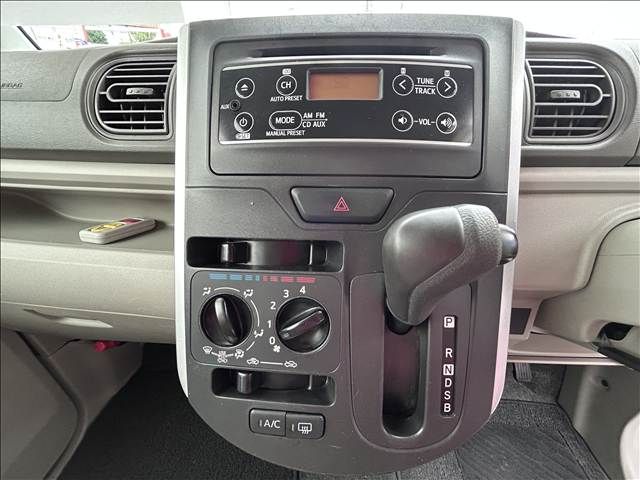 DAIHATSU TANTO 2014 Image 31