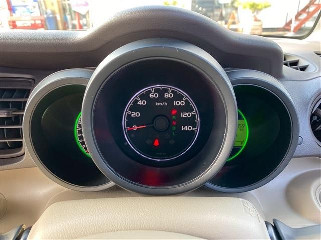 HONDA N BOX 2014 Image 31