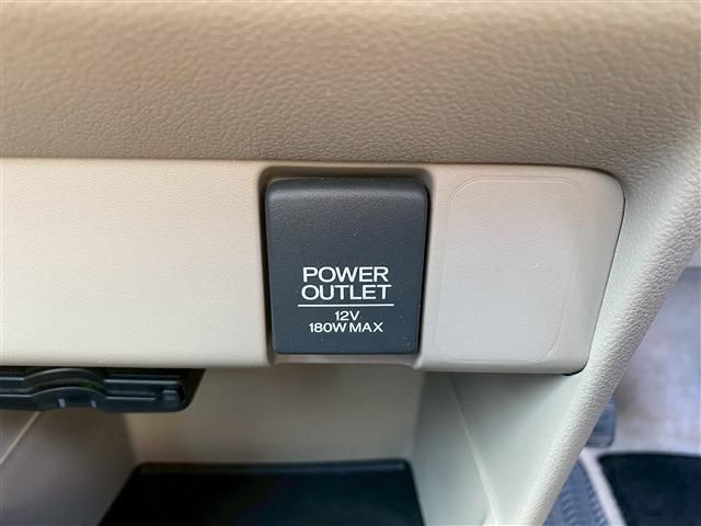 HONDA N BOX 2014 Image 31