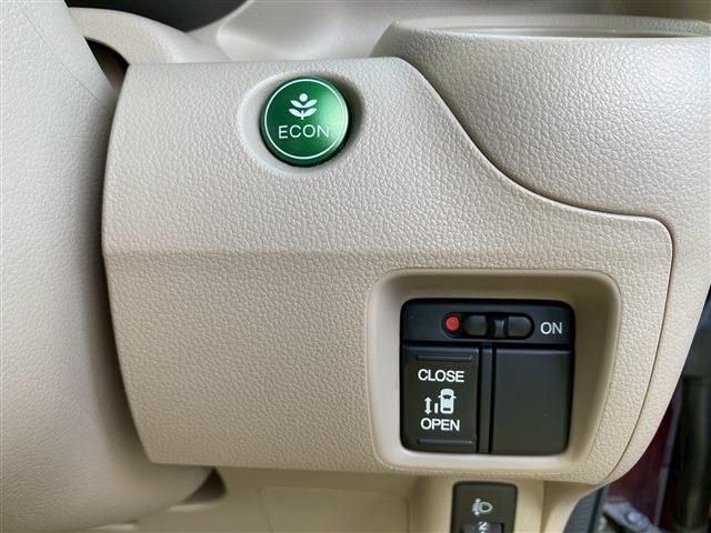 HONDA N BOX 2014 Image 31