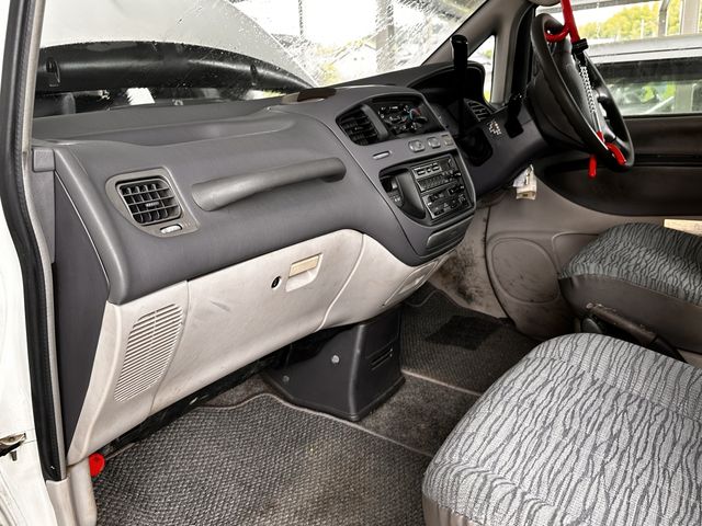 MITSUBISHI DELICA SPACE GEAR  4 1997 Image 31