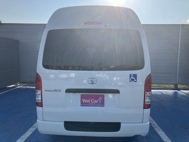 TOYOTA REGIUSACE VAN 4WD 2017 Image 31