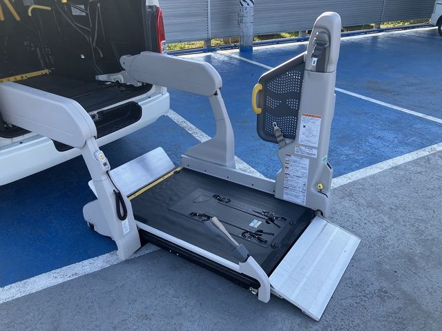 TOYOTA REGIUSACE VAN 4WD 2017 Image 31