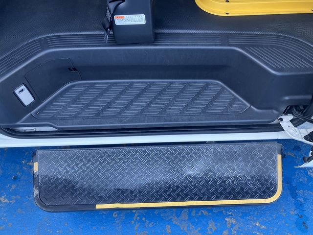 TOYOTA REGIUSACE VAN 4WD 2017 Image 31