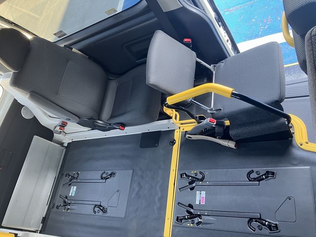 TOYOTA REGIUSACE VAN 4WD 2017 Image 31