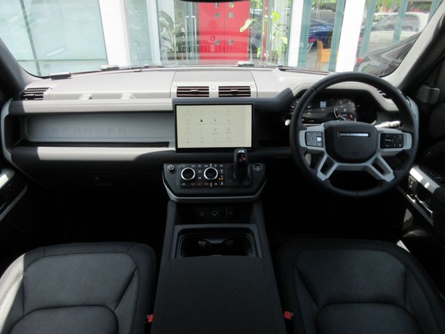 ROVER DEFENDER 2023 Image 31