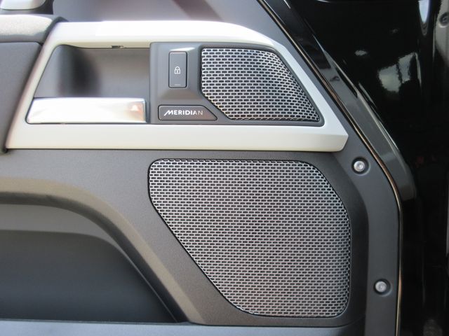 ROVER DEFENDER 2023 Image 31