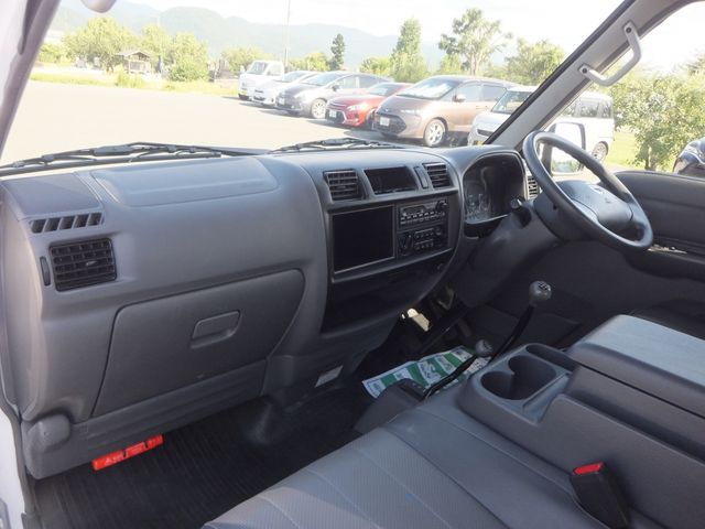 NISSAN VANETTE VAN 4WD 2015 Image 31