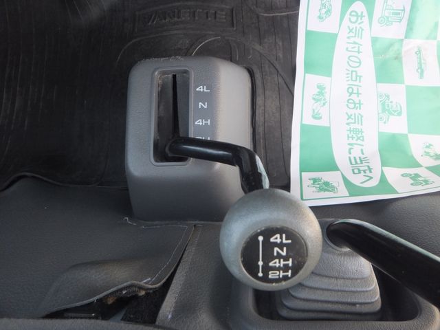 NISSAN VANETTE VAN 4WD 2015 Image 31