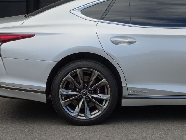 TOYOTA LEXUS LS500H 4WD 2018 Image 31