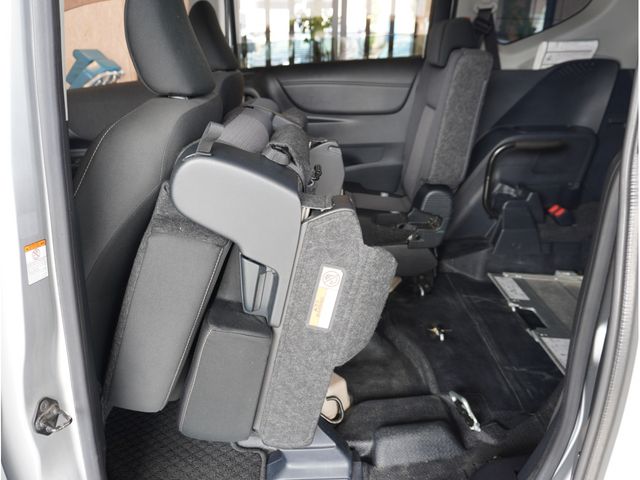 TOYOTA SIENTA 2019 Image 31