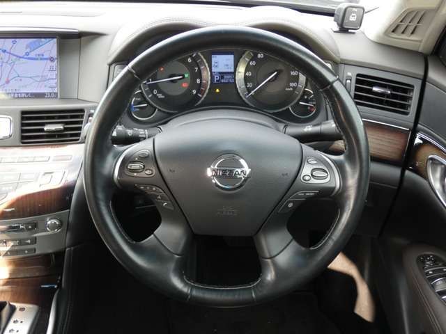 NISSAN CIMA HYBRID 2017 Image 31