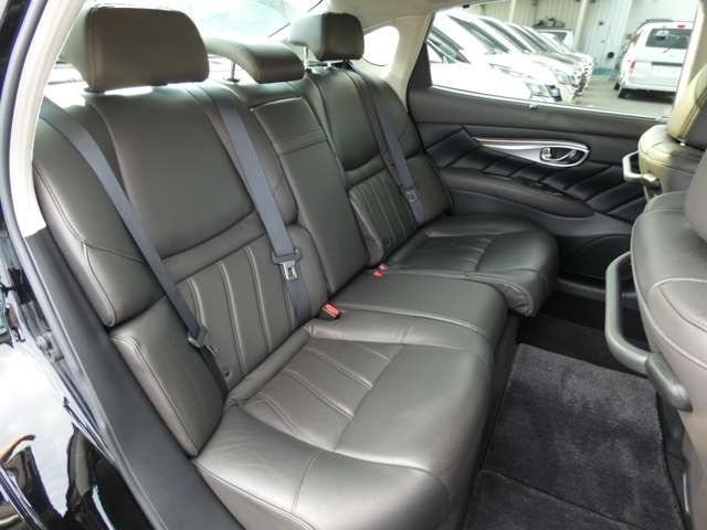 NISSAN CIMA HYBRID 2017 Image 31