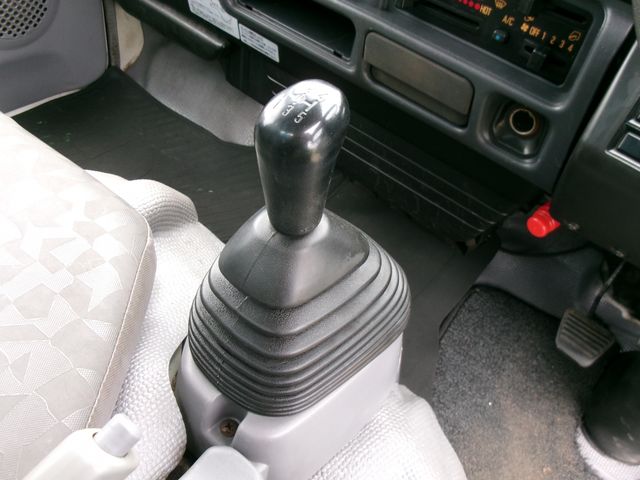 NISSAN ATLAS 2006 Image 31