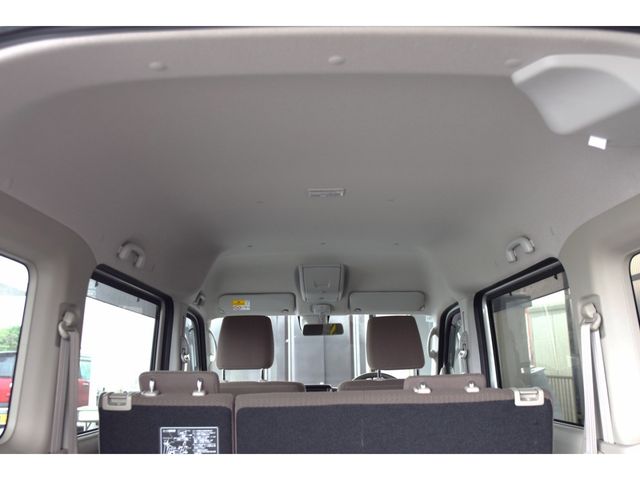 NISSAN NV100 CLIPPER RIO 2018 Image 31