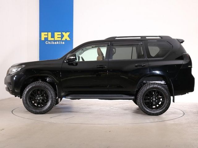 TOYOTA LANDCRUISER PRADO 2022 Image 31