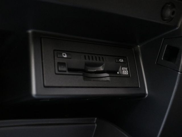 TOYOTA LANDCRUISER PRADO 2022 Image 31