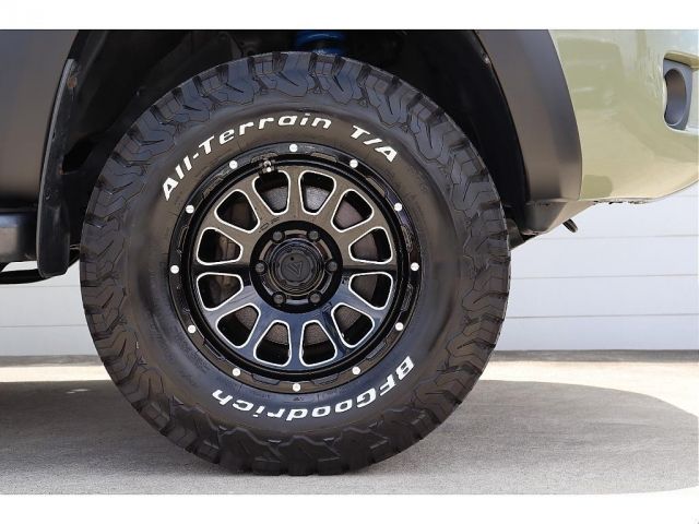 TOYOTA HILUXSURF WAGON 4WD 2006 Image 31