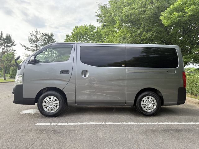 NISSAN NV350 CARAVAN 4WD 2019 Image 31