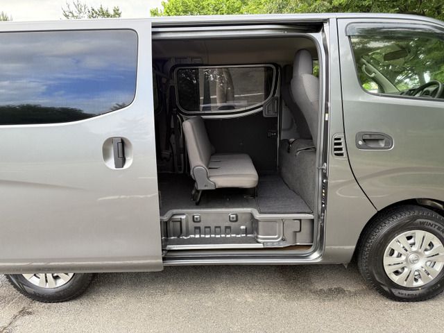 NISSAN NV350 CARAVAN 4WD 2019 Image 31