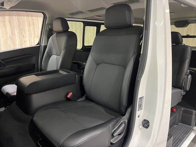 NISSAN CARAVAN VAN 2WD 2023 Image 31