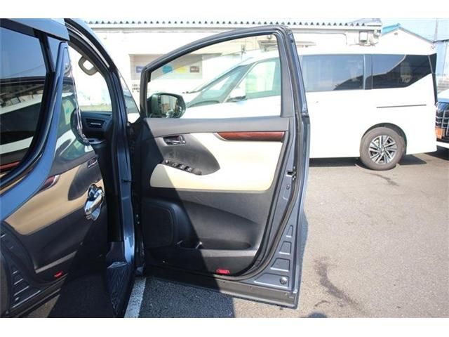 TOYOTA VELLFIRE  HYBRID 4WD 2015 Image 31