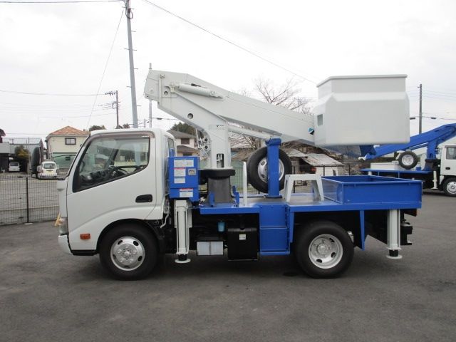 HINO DUTRO 2016 Image 31