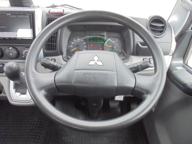 MITSUBISHI CANTER 2019 Image 31