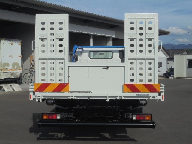 MITSUBISHI CANTER 2019 Image 31