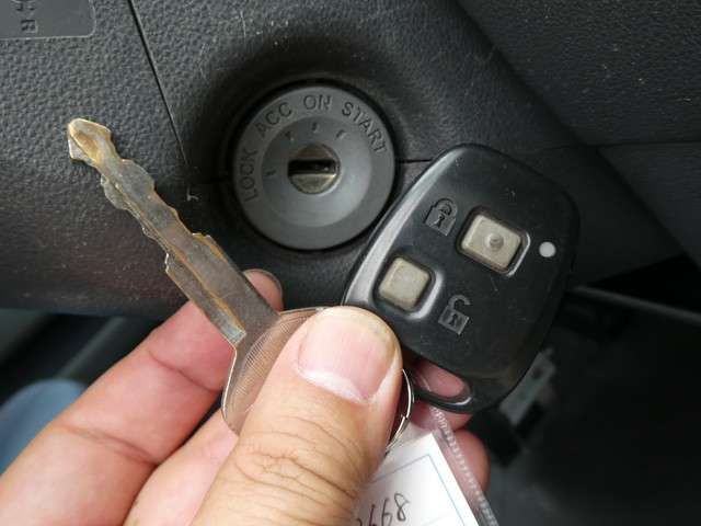 DAIHATSU HIJET CARGO 4WD 2013 Image 31