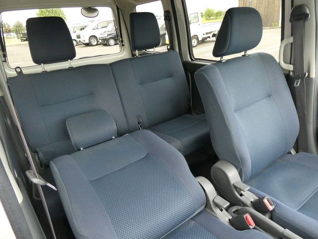 DAIHATSU HIJET CARGO 4WD 2013 Image 31
