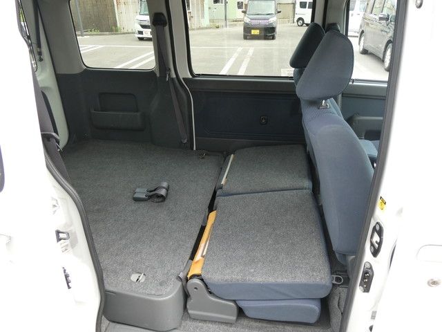 DAIHATSU HIJET CARGO 4WD 2013 Image 31