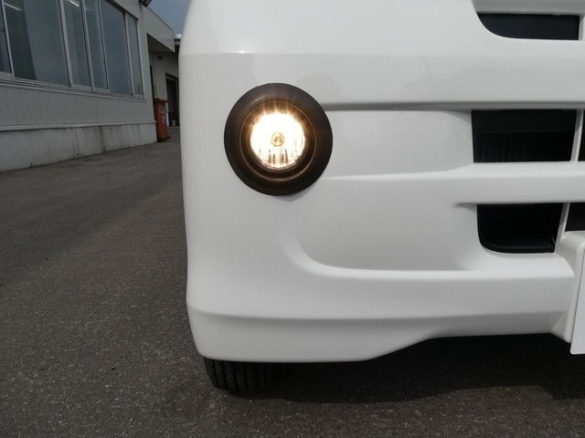 DAIHATSU HIJET CARGO 4WD 2013 Image 31