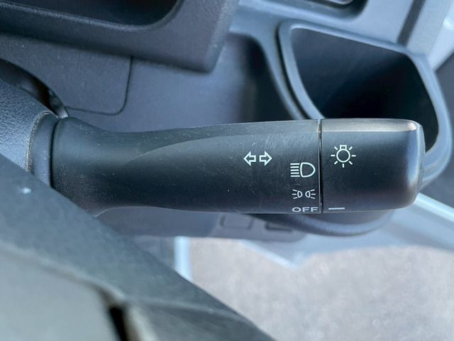 DAIHATSU HIJET TRUCK 4WD 2016 Image 31