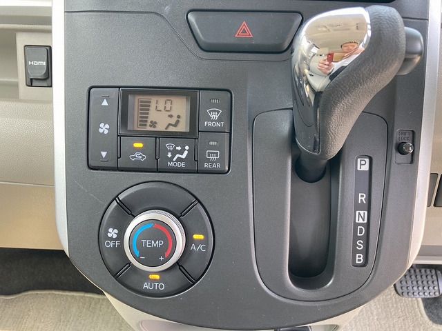 DAIHATSU TANTO 2014 Image 31