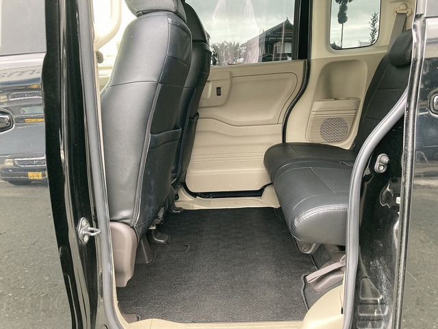 HONDA N BOX 2019 Image 31