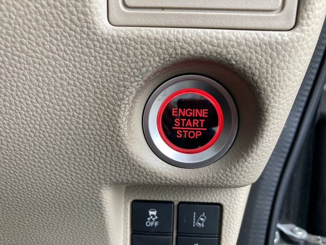 HONDA N BOX 2019 Image 31