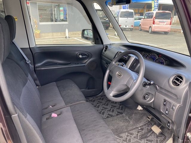 DAIHATSU TANTO 2012 Image 31