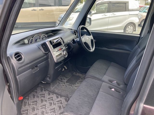 DAIHATSU TANTO 2012 Image 31