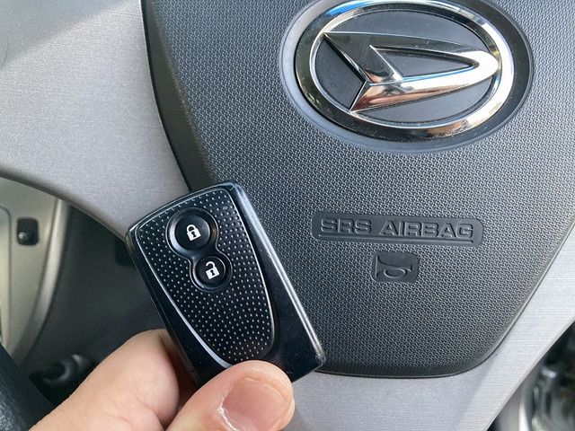 DAIHATSU MOVE CUSTOM 2013 Image 31