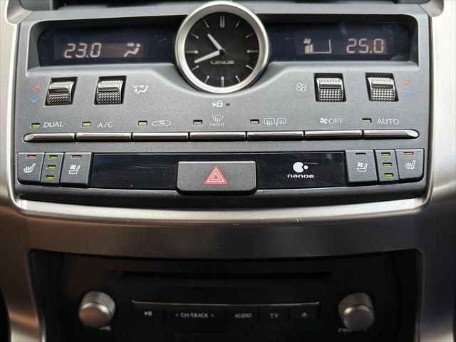 TOYOTA LEXUS NX300H 2018 Image 31