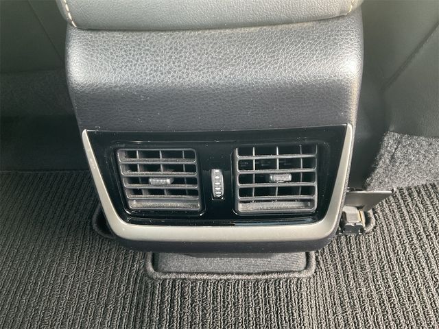 TOYOTA HARRIER 2WD 2015 Image 31