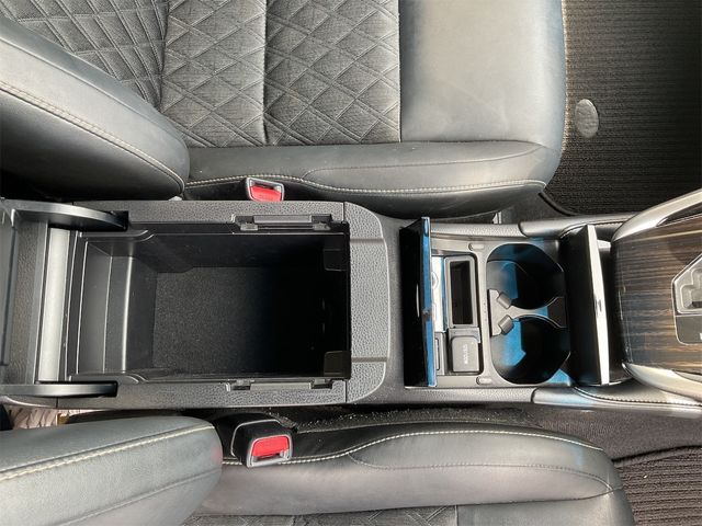 TOYOTA HARRIER 2WD 2015 Image 31