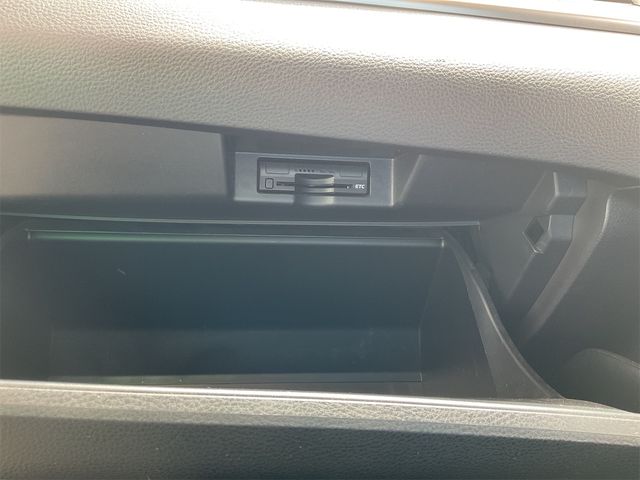 TOYOTA HARRIER 2WD 2015 Image 31