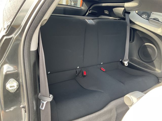 HONDA CR-Z 2010 Image 31