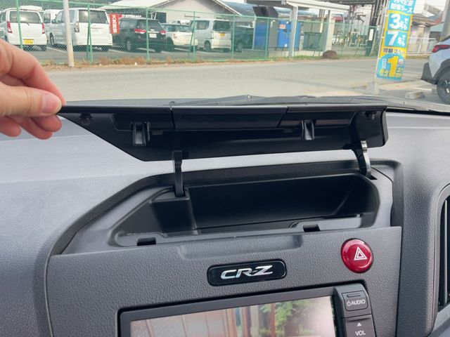 HONDA CR-Z 2010 Image 31