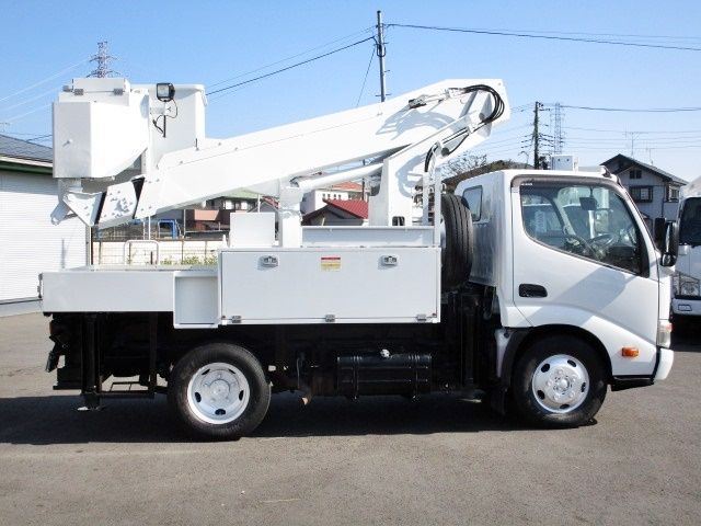 HINO DUTRO 2014 Image 31