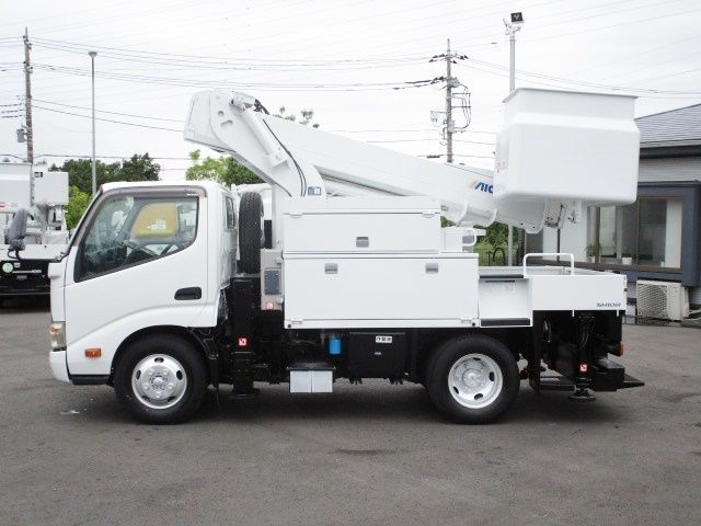 HINO DUTRO 2012 Image 31