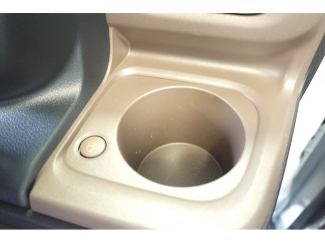 DAIHATSU MOVE CANBUS 4WD 2024 Image 31