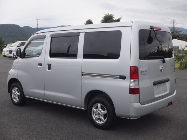 TOYOTA LITEACE VAN 4WD 2020 Image 31